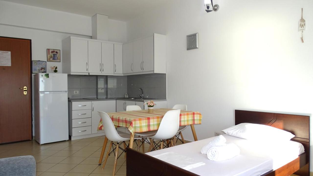 Appartamenti Vista Mare Saranda Bagian luar foto